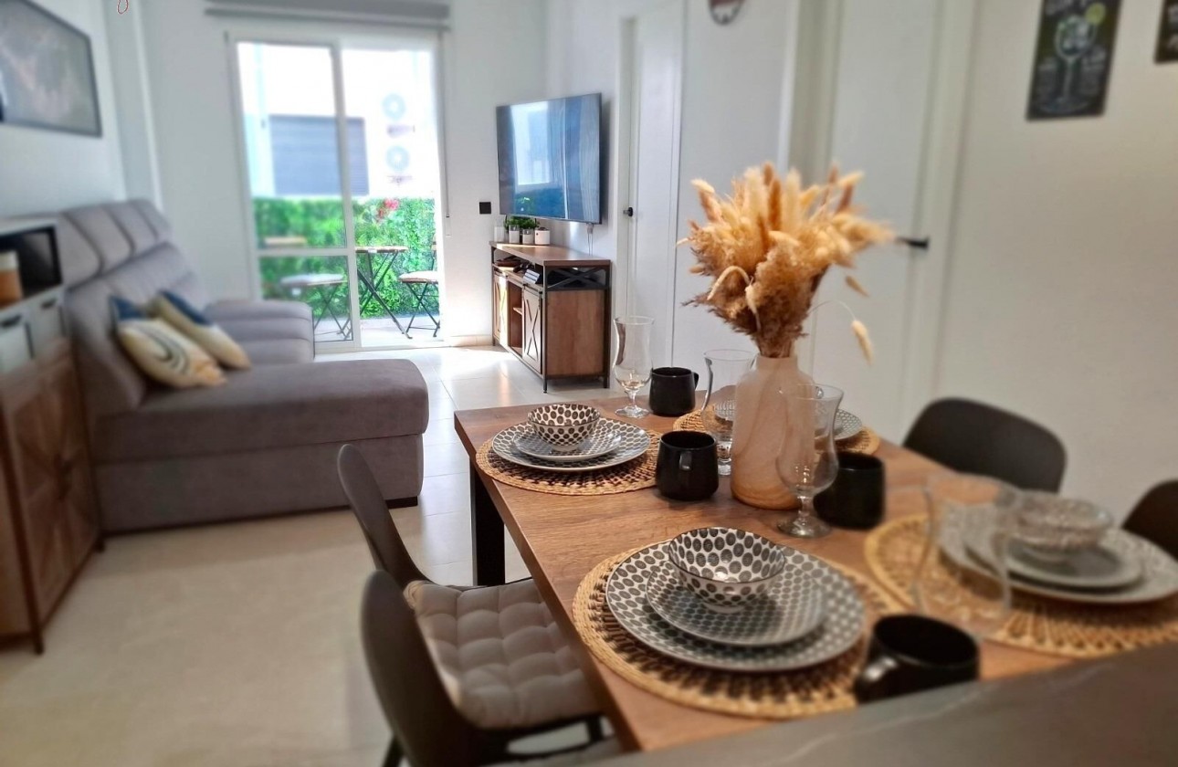 Resale - Apartment / flat - Torrevieja - Estacion de autobuses