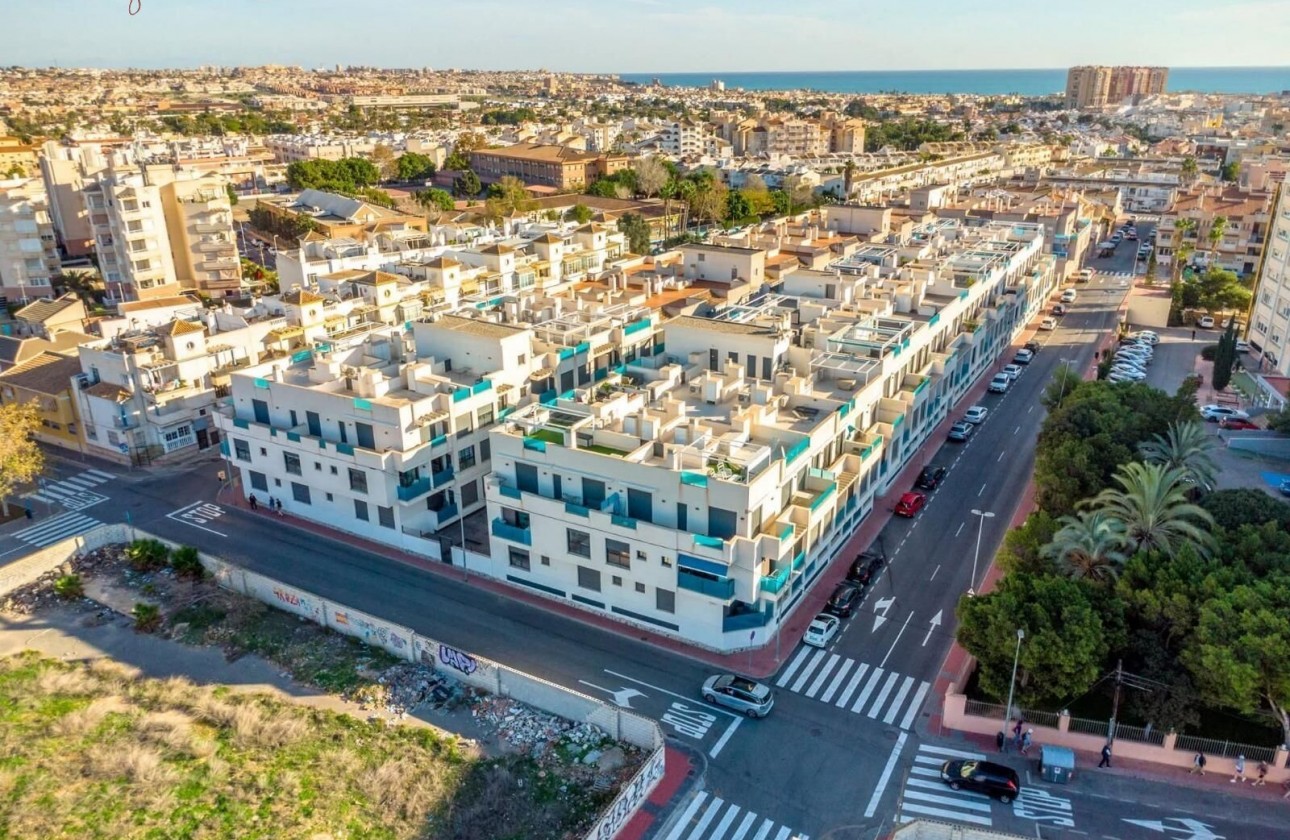Resale - Apartment / flat - Torrevieja - Estacion de autobuses