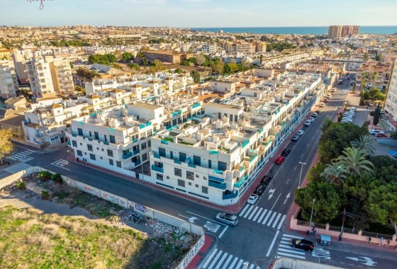 Resale - Apartment / flat - Torrevieja - Estacion de autobuses