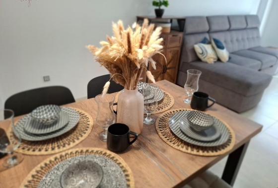 Resale - Apartment / flat - Torrevieja - Estacion de autobuses
