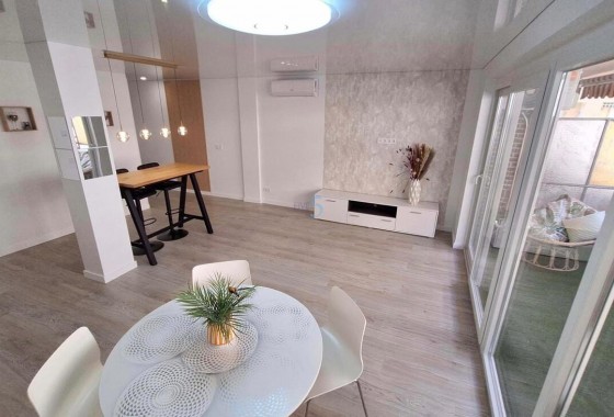 Revente - Appartement - Torrevieja - Playa Acecion
