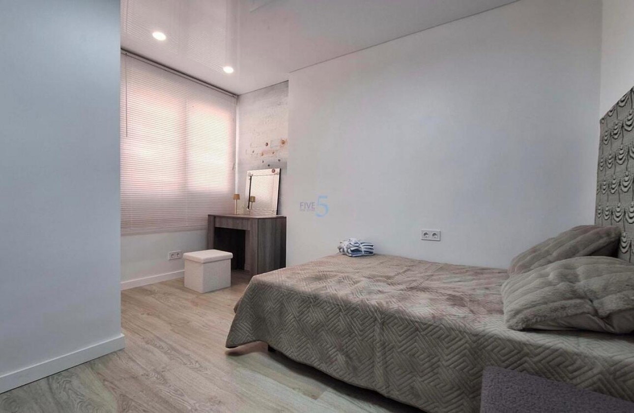 Revente - Appartement - Torrevieja - Playa Acecion