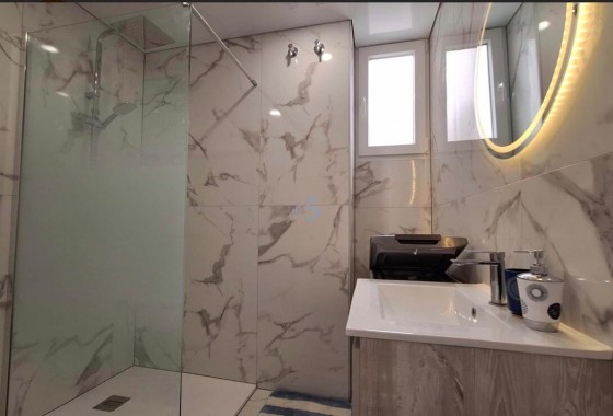 Revente - Appartement - Torrevieja - Playa Acecion