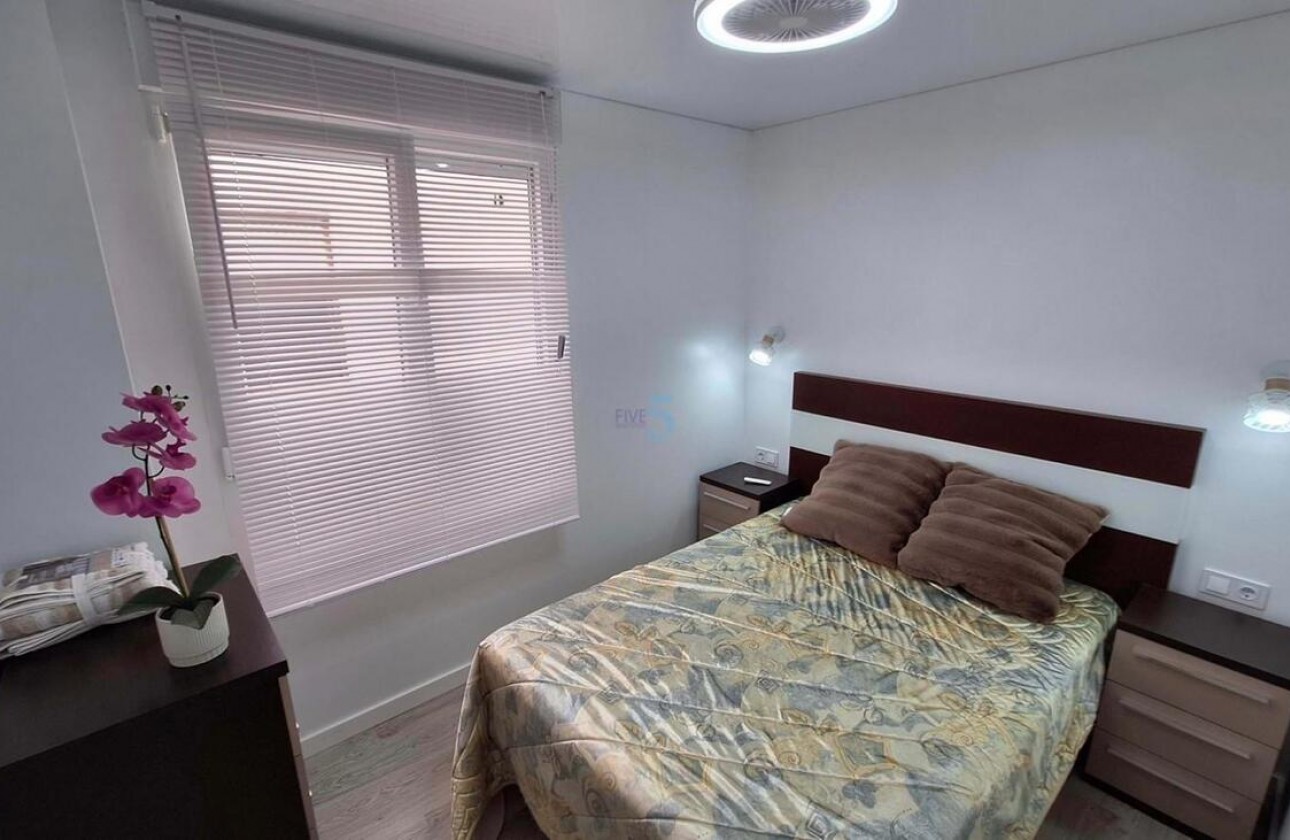 Revente - Appartement - Torrevieja - Playa Acecion