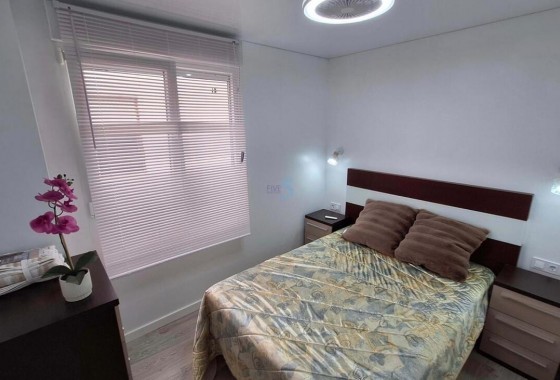Revente - Appartement - Torrevieja - Playa Acecion