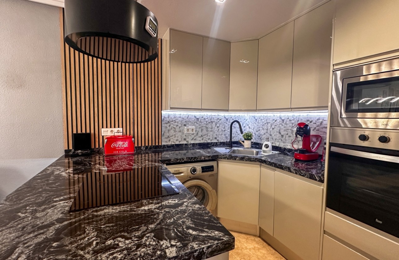Resale - Apartment / flat - Torrevieja - Costa Blanca