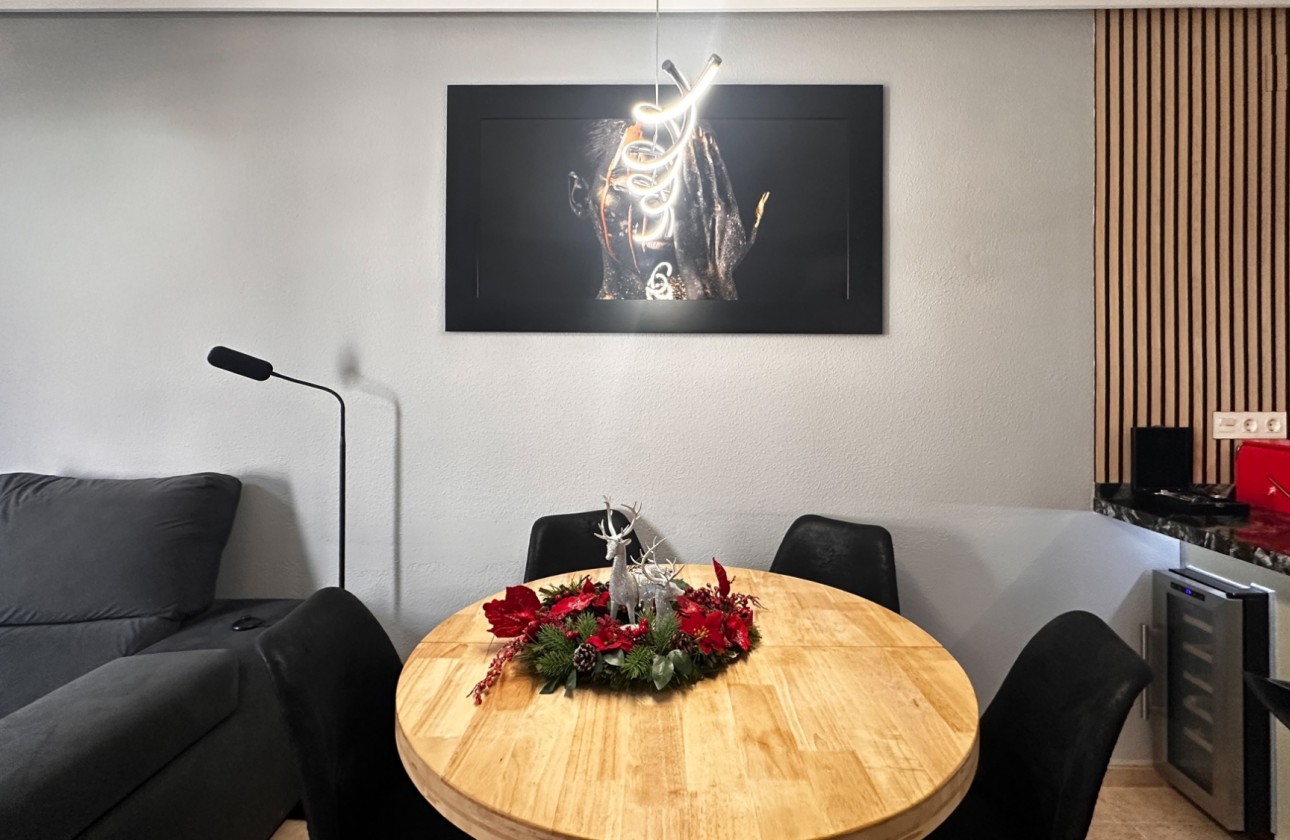 Resale - Apartment / flat - Torrevieja - Costa Blanca