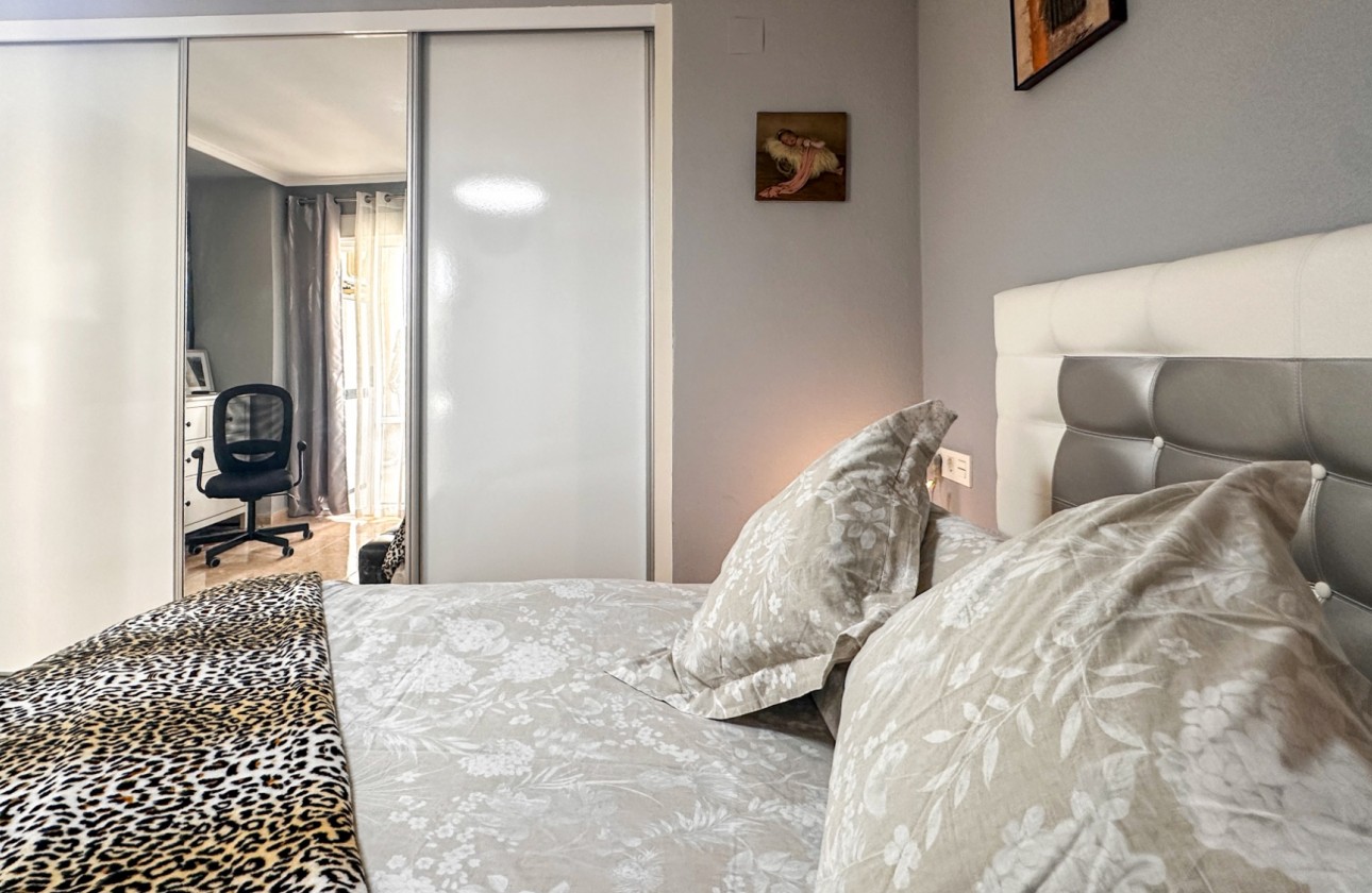Resale - Apartment / flat - Torrevieja - Costa Blanca