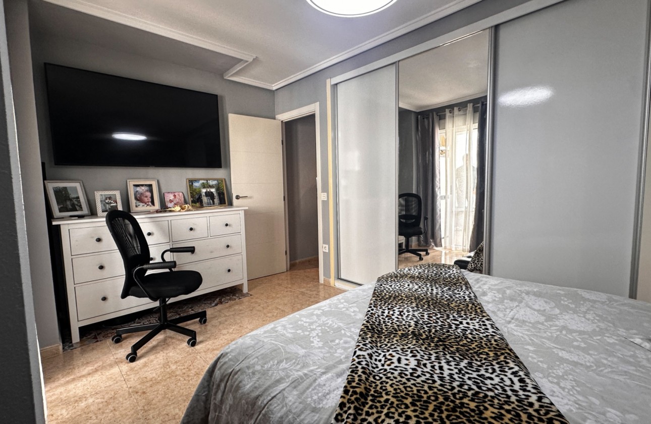 Resale - Apartment / flat - Torrevieja - Costa Blanca