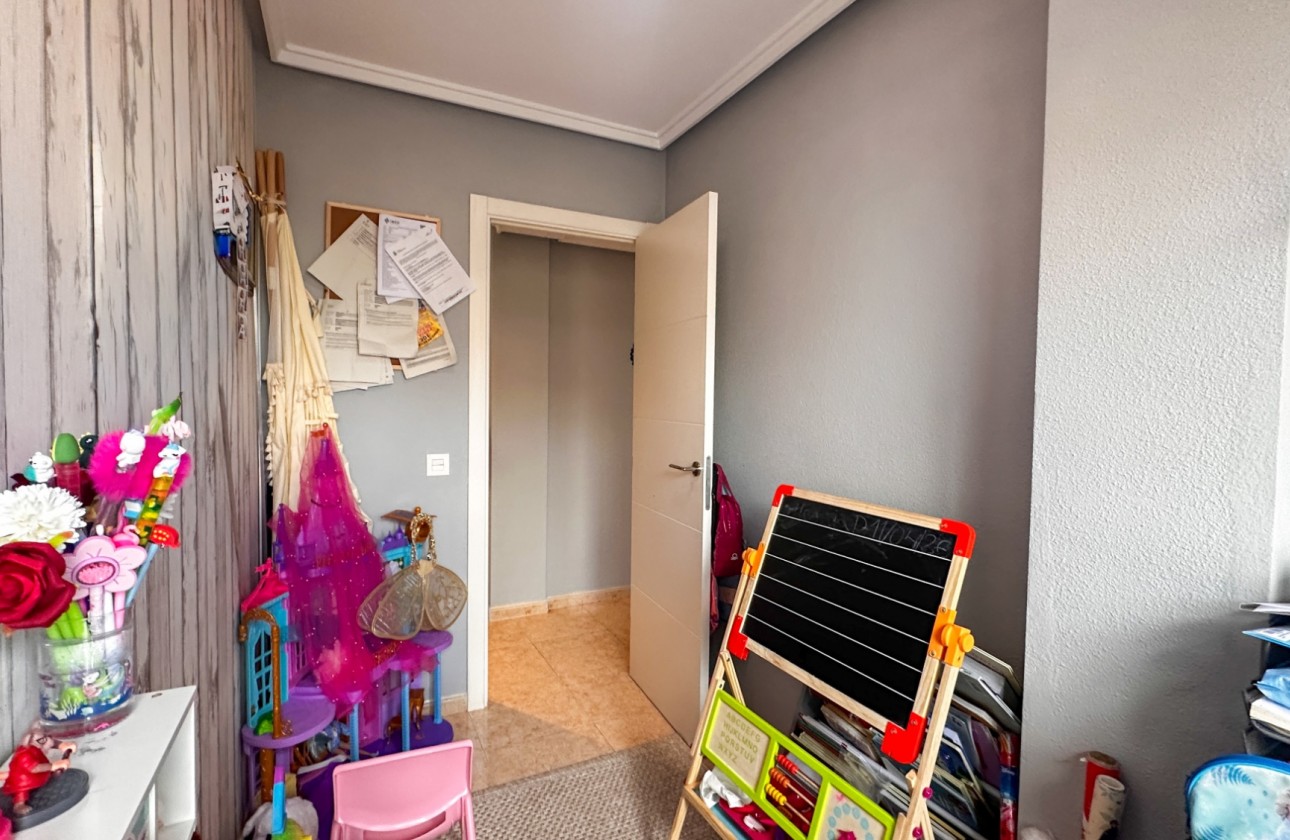 Resale - Apartment / flat - Torrevieja - Costa Blanca