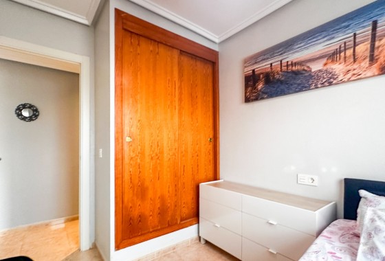 Resale - Apartment / flat - Torrevieja - Costa Blanca