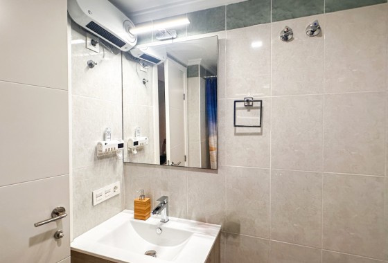 Resale - Apartment / flat - Torrevieja - Costa Blanca