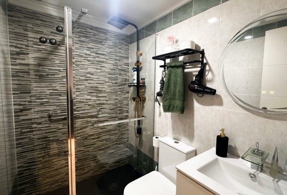 Resale - Apartment / flat - Torrevieja - Costa Blanca
