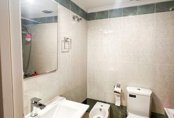 Resale - Apartment / flat - Torrevieja - Costa Blanca