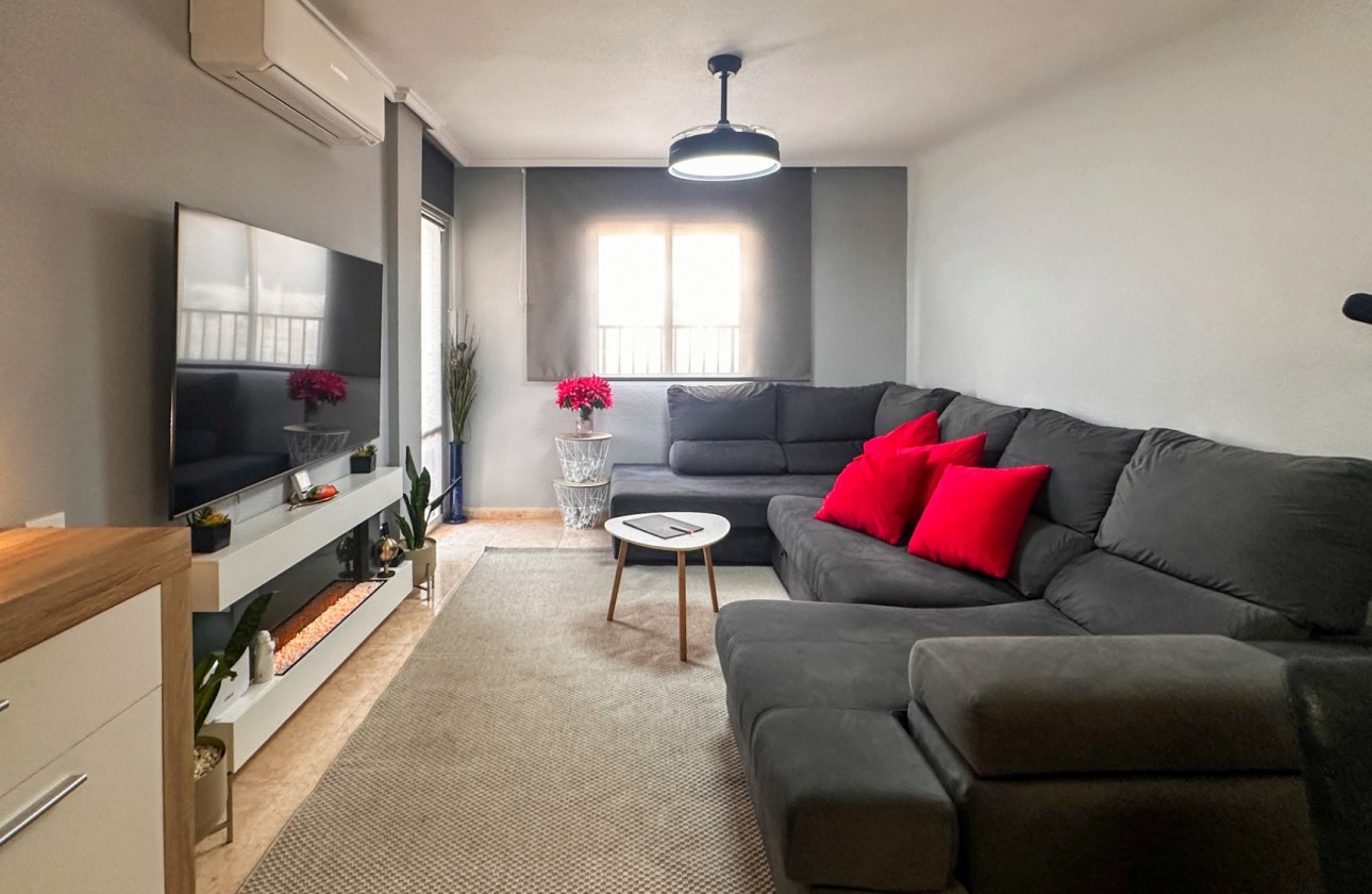 Resale - Apartment / flat - Torrevieja - Costa Blanca