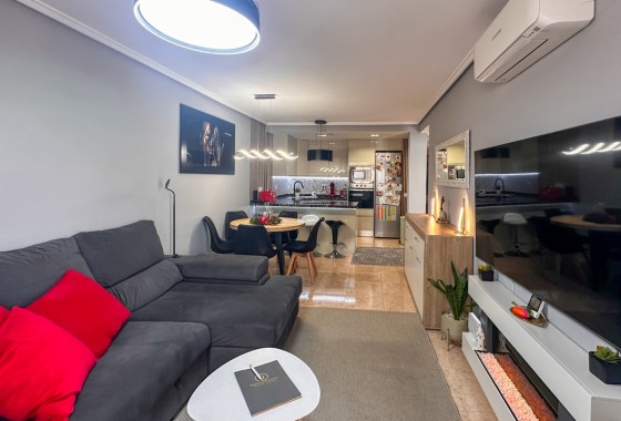 Resale - Apartment / flat - Torrevieja - Costa Blanca