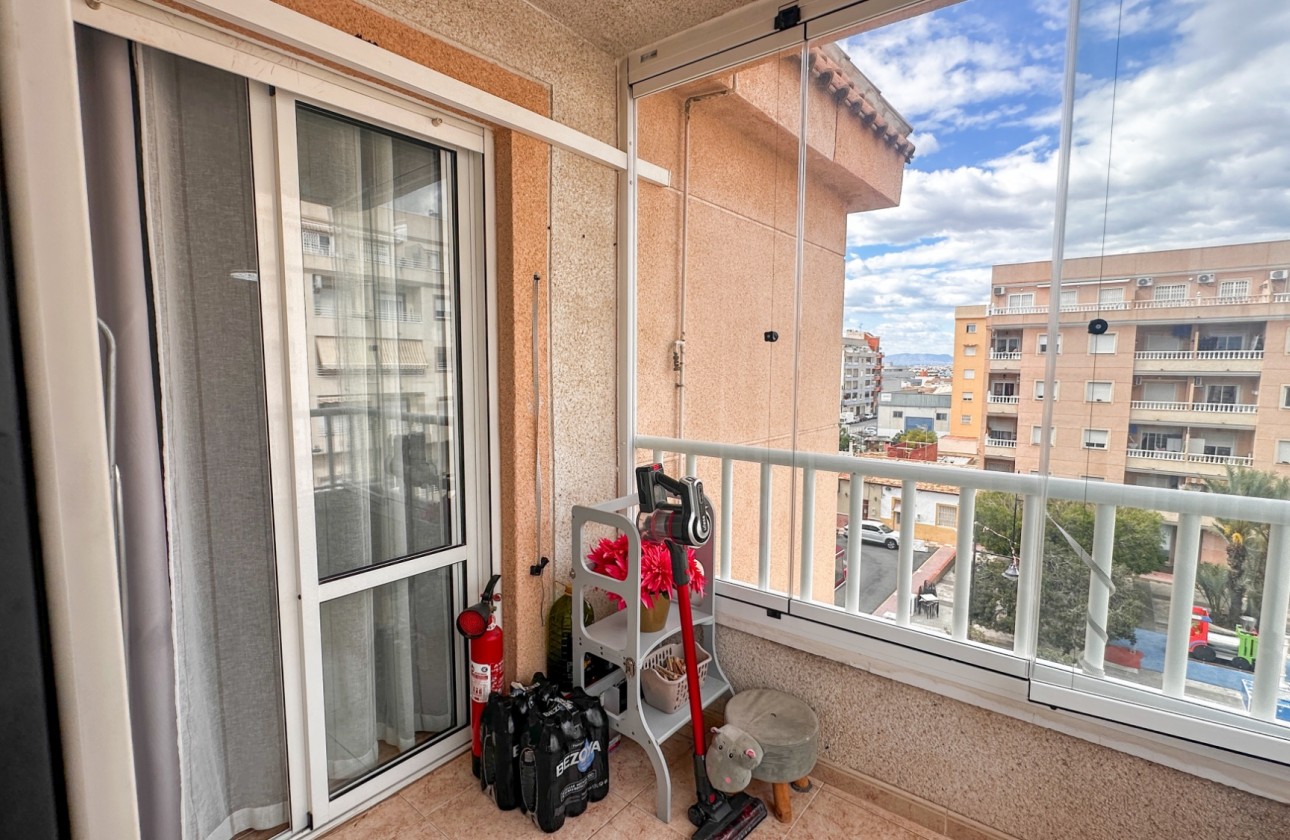 Resale - Apartment / flat - Torrevieja - Costa Blanca