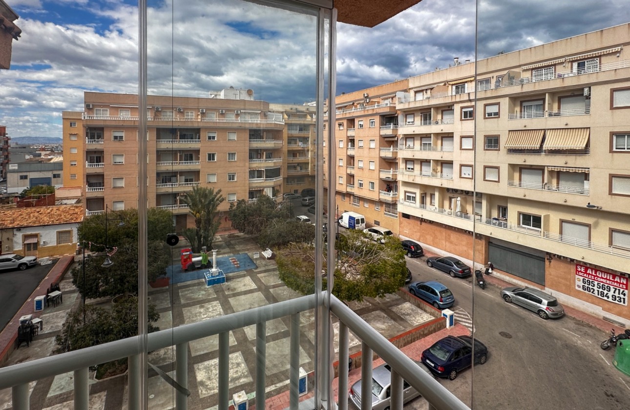 Resale - Apartment / flat - Torrevieja - Costa Blanca