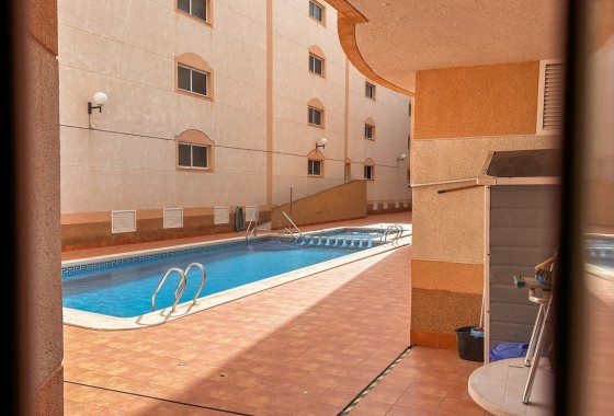 Resale - Apartment / flat - Torrevieja - Costa Blanca