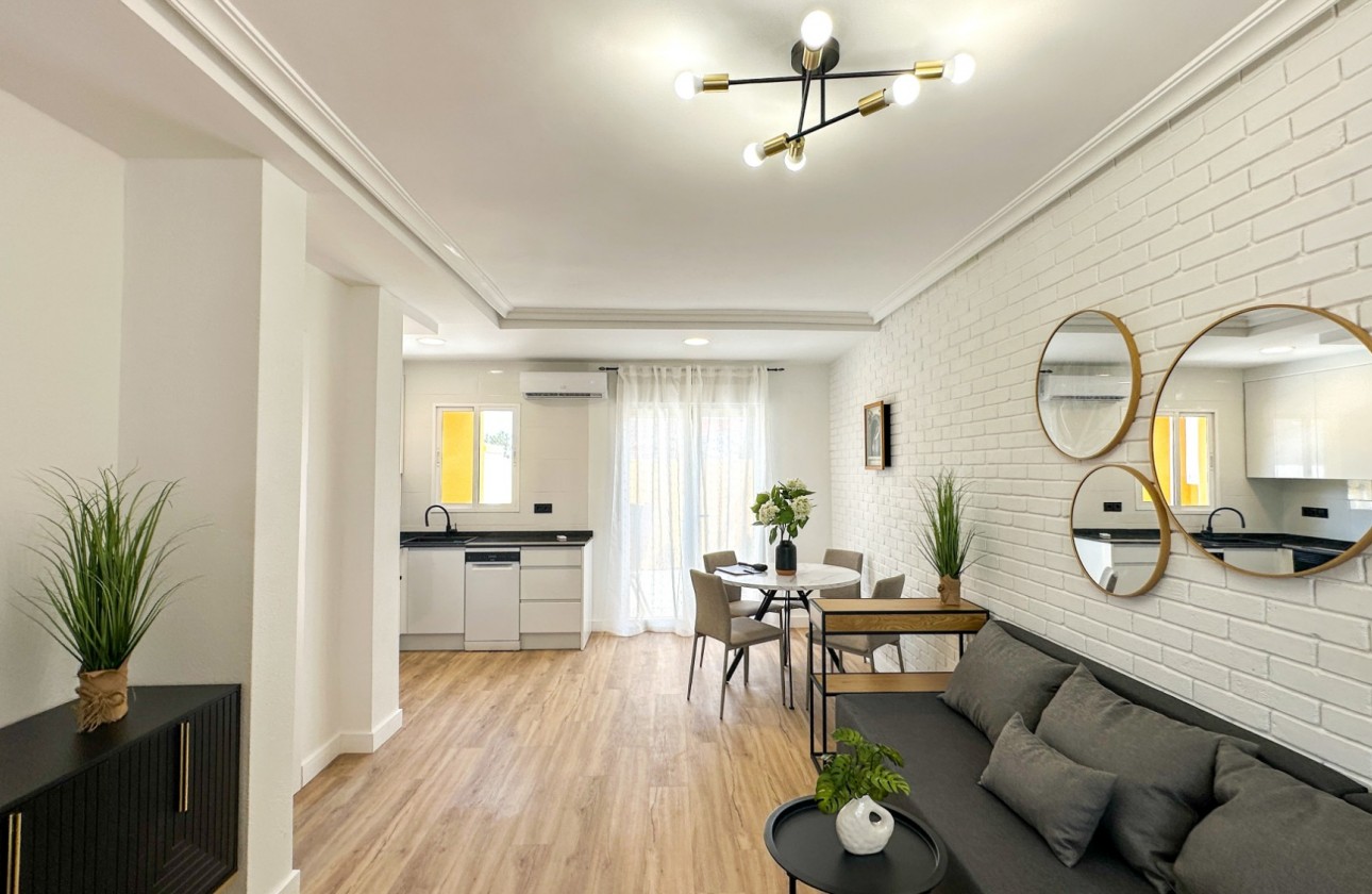 Revente - Villa - Orihuela Costa - Costa Blanca