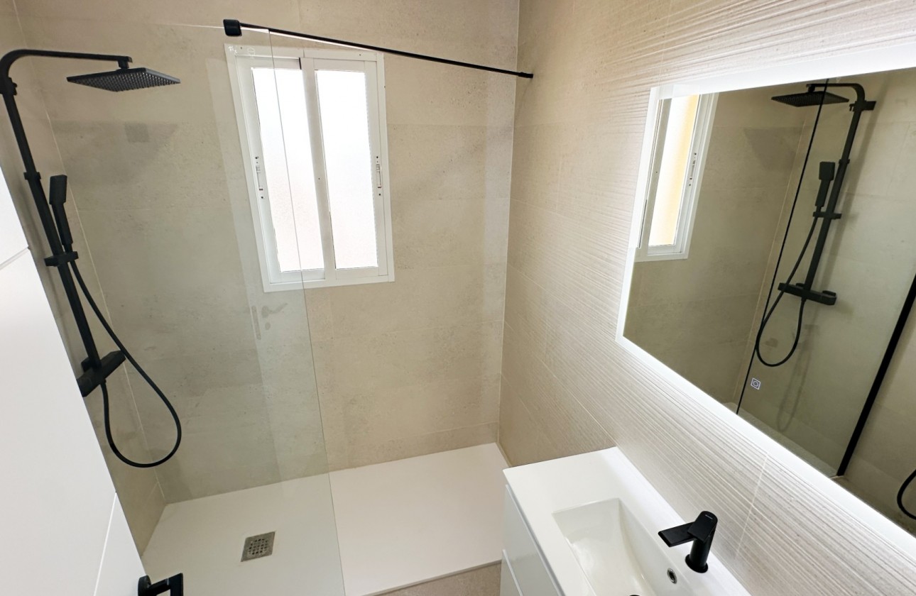 Revente - Villa - Orihuela Costa - Costa Blanca