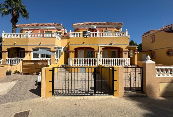 Revente - Villa - Orihuela Costa - Costa Blanca