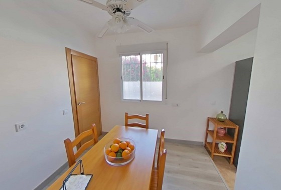 Resale - Bungalow - San Pedro del Pinatar - El Mojón-las Salinas