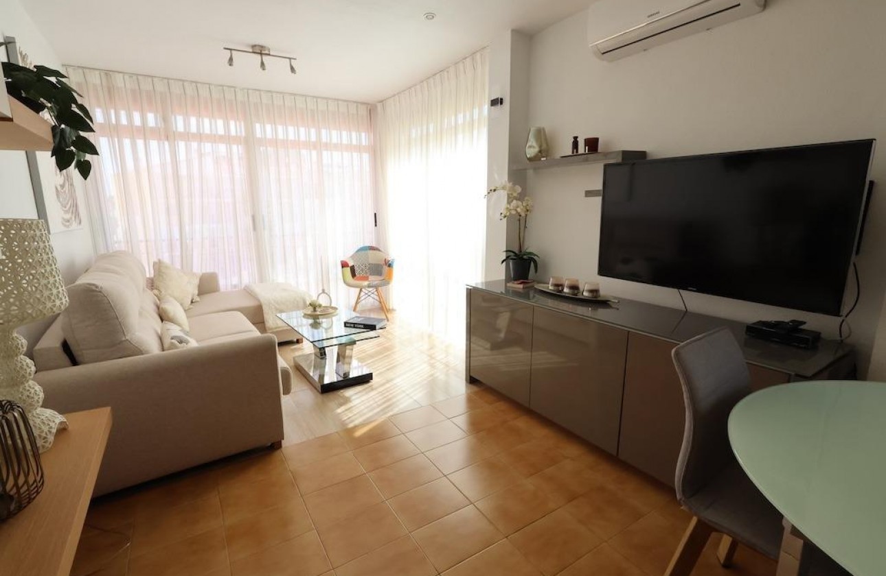 Resale - Apartment / flat - Torrevieja - Costa Blanca