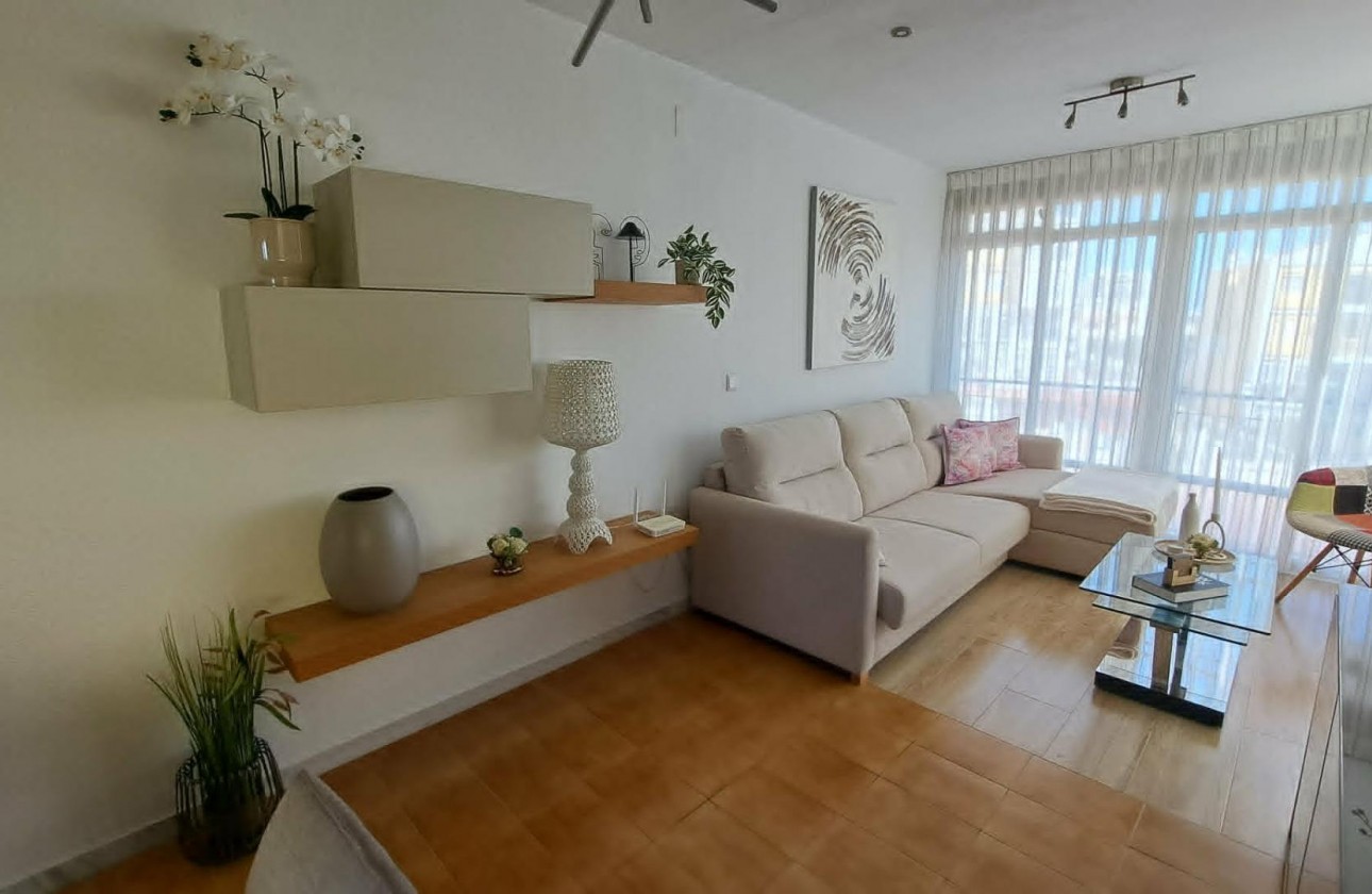 Resale - Apartment / flat - Torrevieja - Costa Blanca