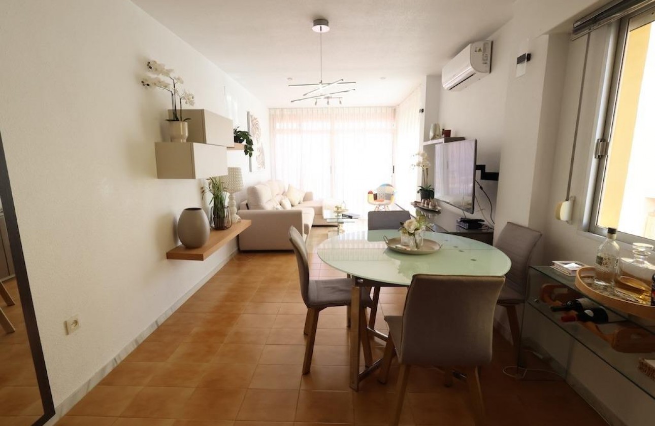 Resale - Apartment / flat - Torrevieja - Costa Blanca