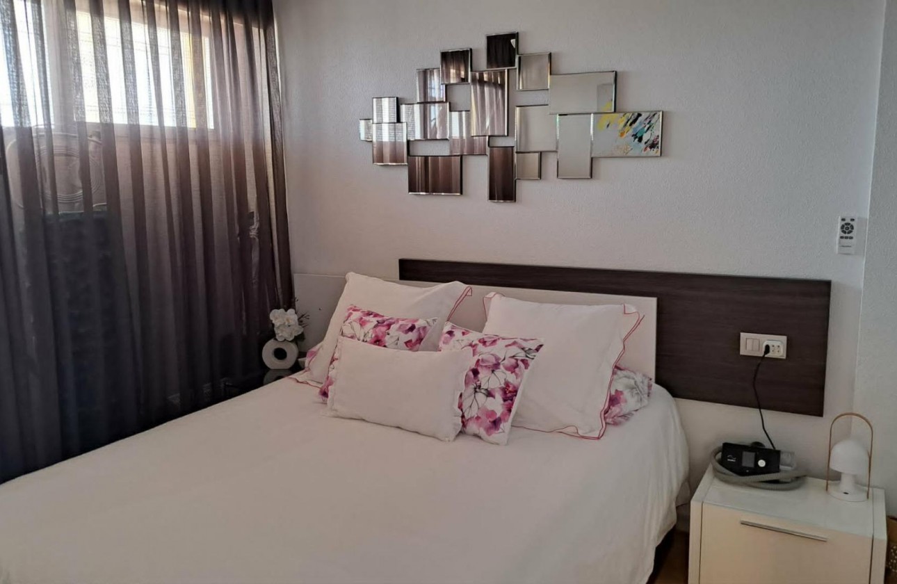 Resale - Apartment / flat - Torrevieja - Costa Blanca
