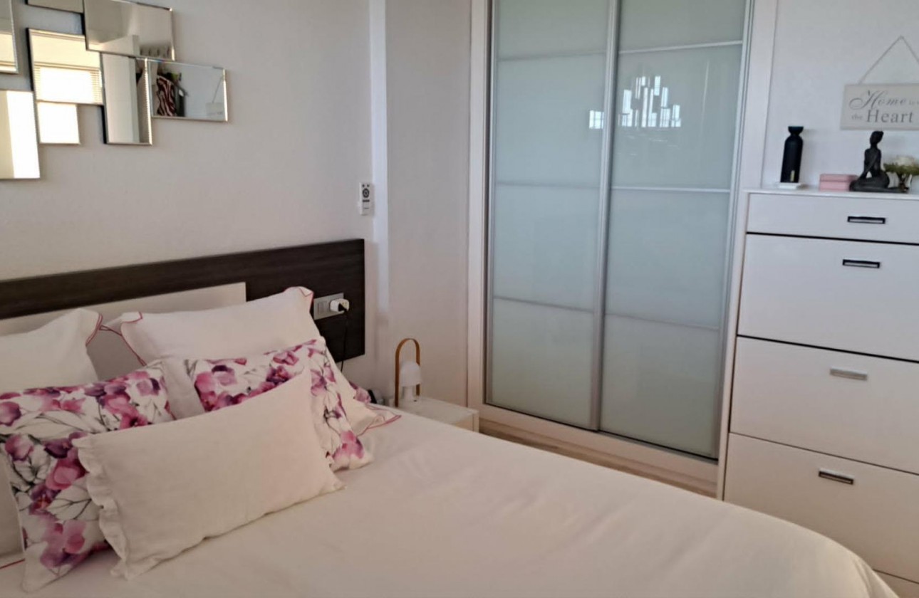 Resale - Apartment / flat - Torrevieja - Costa Blanca