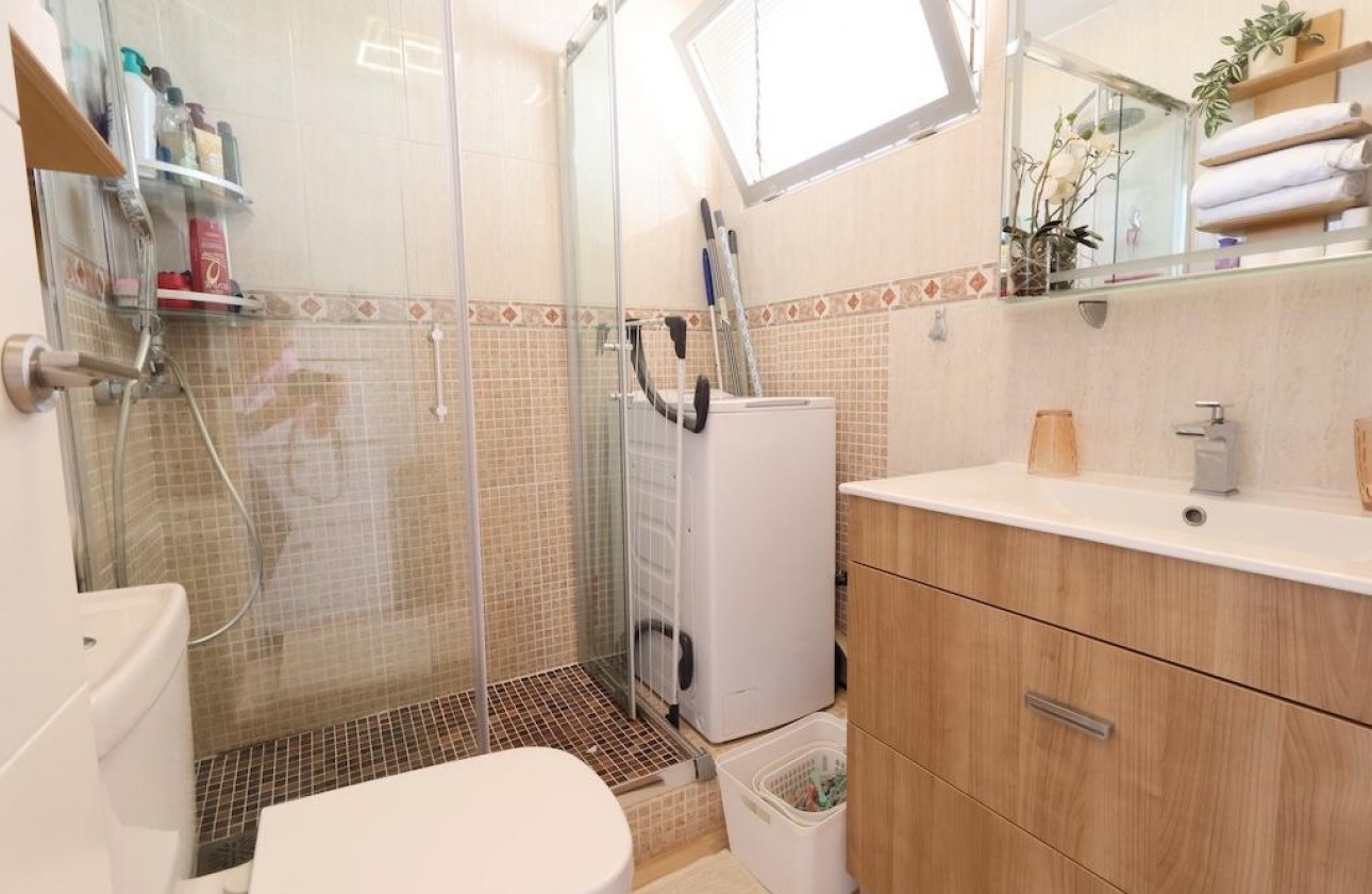 Resale - Apartment / flat - Torrevieja - Costa Blanca