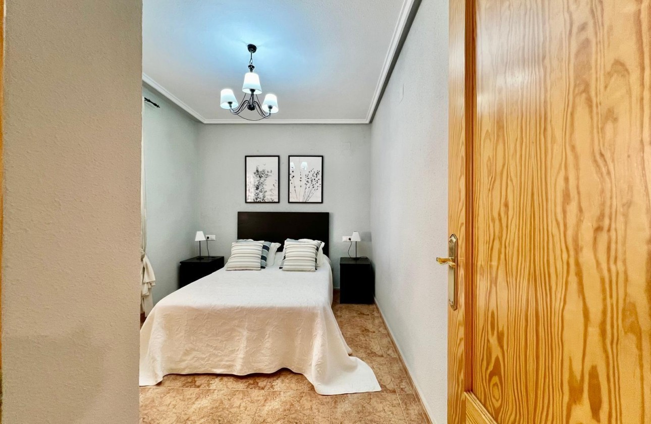 Reventa - Apartamento / piso - Torrevieja - PARQUE DE LAS NACIONES