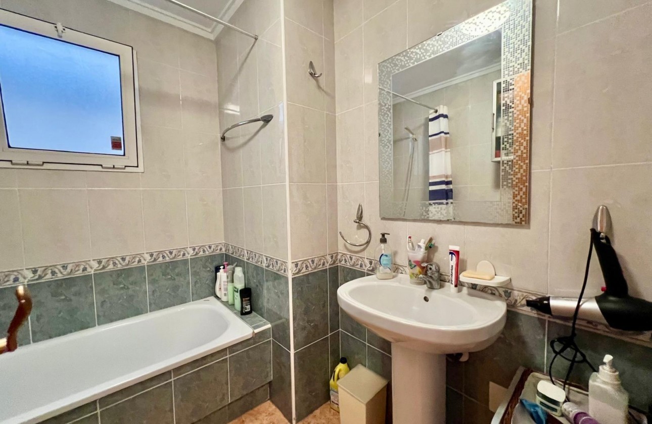 Reventa - Apartamento / piso - Torrevieja - PARQUE DE LAS NACIONES