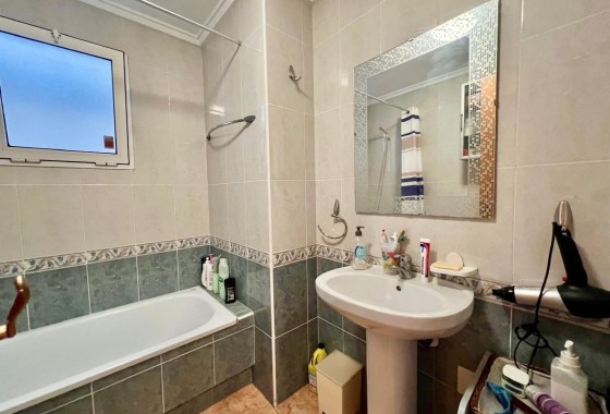 Reventa - Apartamento / piso - Torrevieja - PARQUE DE LAS NACIONES