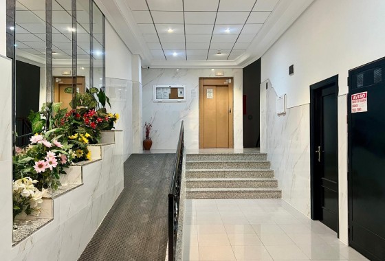 Reventa - Apartamento / piso - Torrevieja - PARQUE DE LAS NACIONES