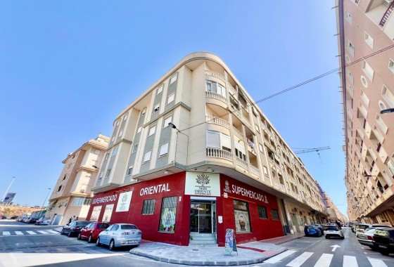 Reventa - Apartamento / piso - Torrevieja - PARQUE DE LAS NACIONES