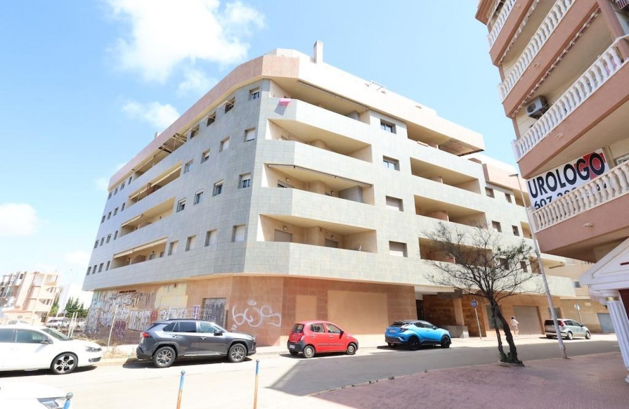Resale - Apartment / flat - Torrevieja - Costa Blanca