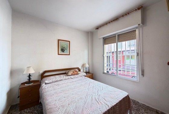 Resale - Apartment / flat - Torrevieja - Las Piscinas Naturales