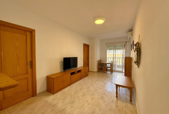 Resale - Apartment / flat - Torrevieja - Playa de los Locos
