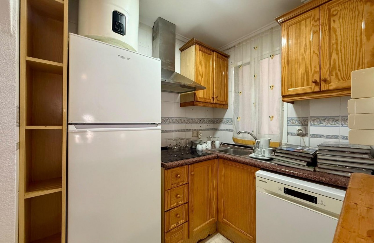 Resale - Apartment / flat - Torrevieja - Playa de los Locos