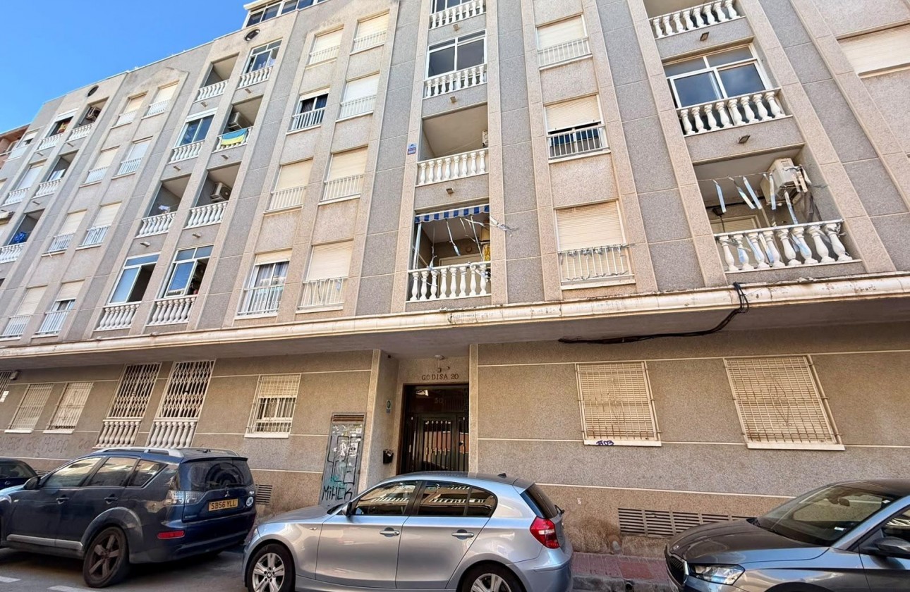 Resale - Apartment / flat - Torrevieja - Playa de los Locos