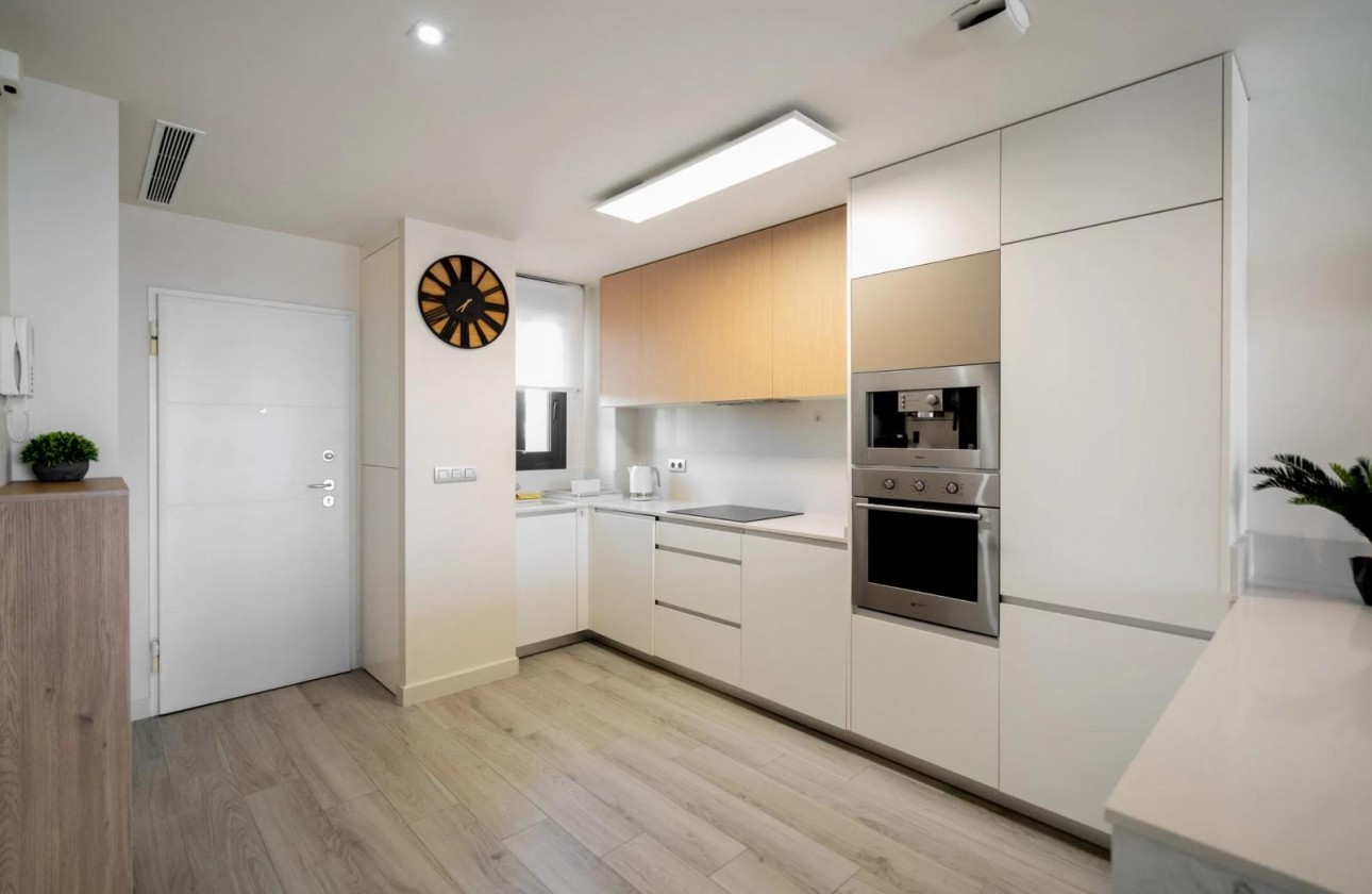 Resale - Apartment / flat - Guardamar del Segura - Puerto Deportivo