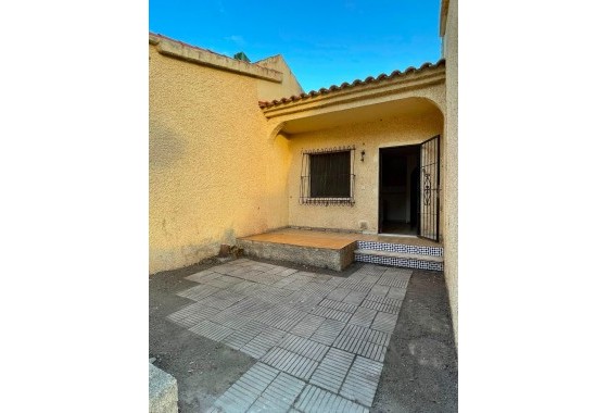 Resale - Bungalow - San Fulgencio - La Marina