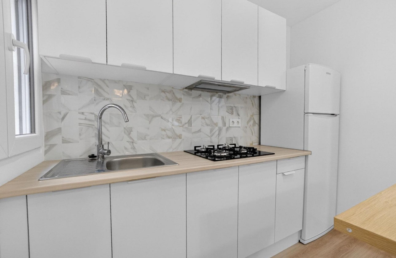 Resale - Apartment / flat - Torrevieja - Centro