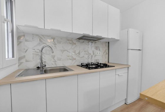 Resale - Apartment / flat - Torrevieja - Centro