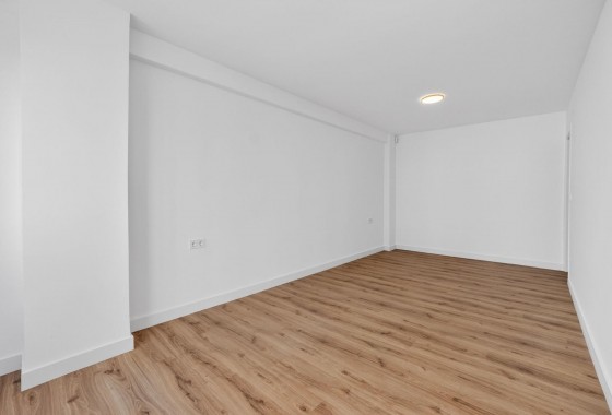 Resale - Apartment / flat - Torrevieja - Centro