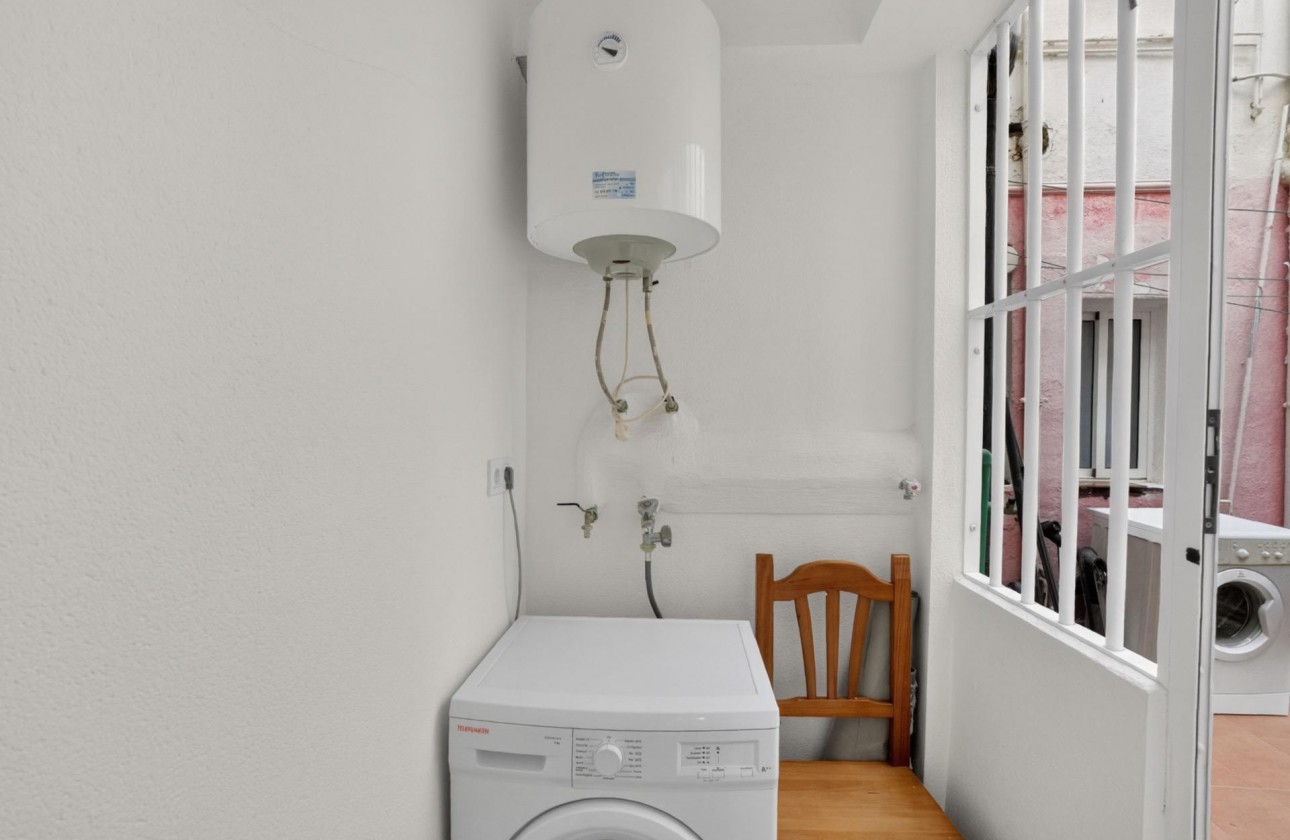 Resale - Apartment / flat - Torrevieja - Centro