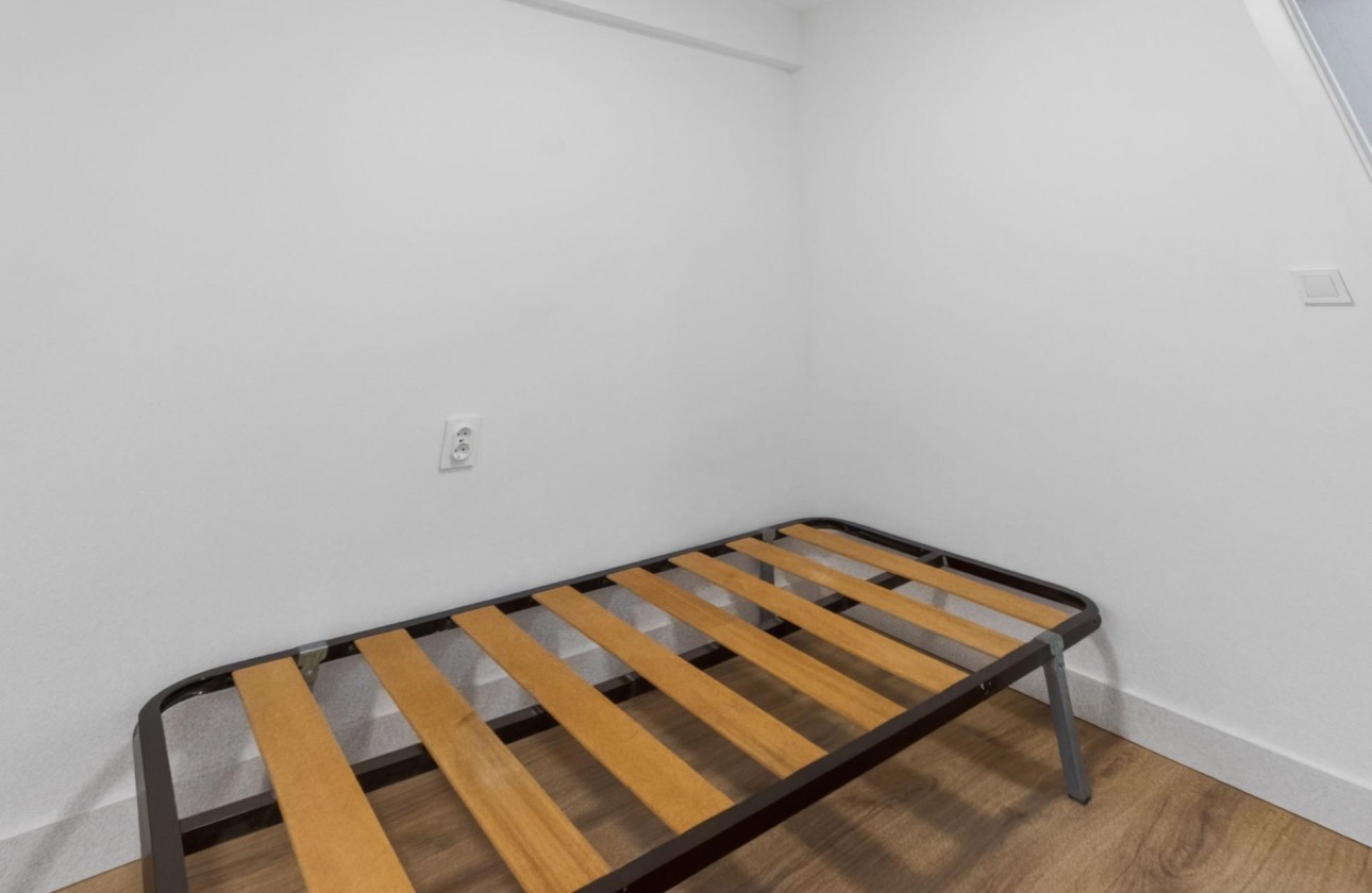 Resale - Apartment / flat - Torrevieja - Centro